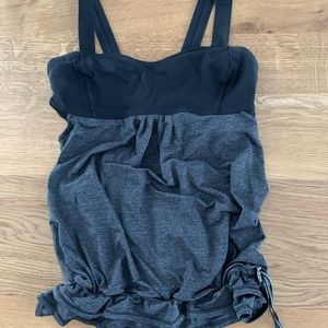 Lululemon tank with inner bra
